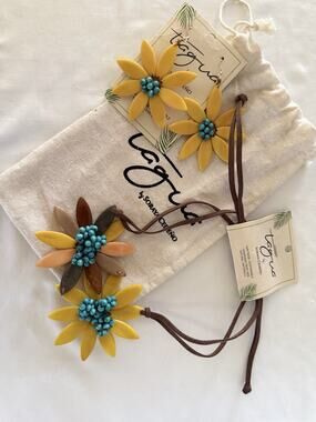 Handmade Tagua Necklace & Earrings Set – Natural Floral Seed Jewelry NWT & Bag